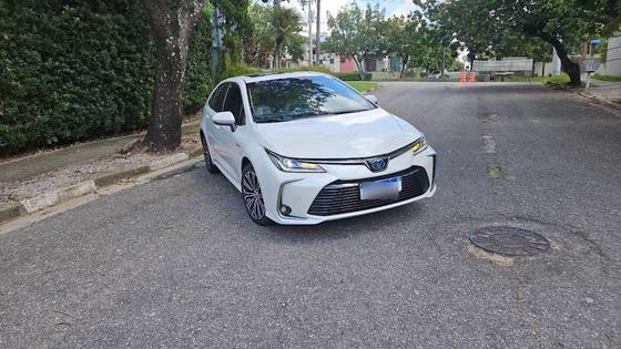 TOYOTA COROLLA 1.8 VVT-I HYBRID FLEX ALTIS PREMIUM CVT
